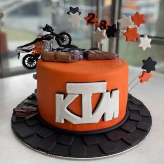 Τούρτα γενεθλίων Enduro ΚΤΜ